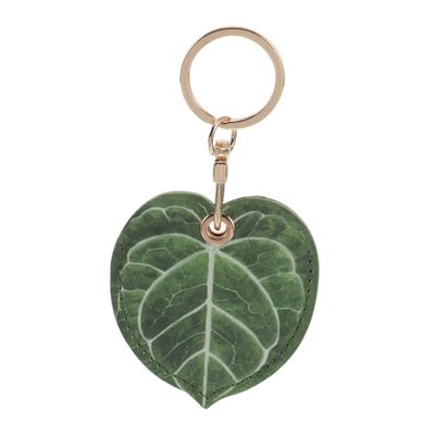 DEARMAMY Leaf Shaped Keychain Holder for Apple Kawaii PU Protective Case with Key Ring Leaf Design Accessory for Item Finders and Key Management