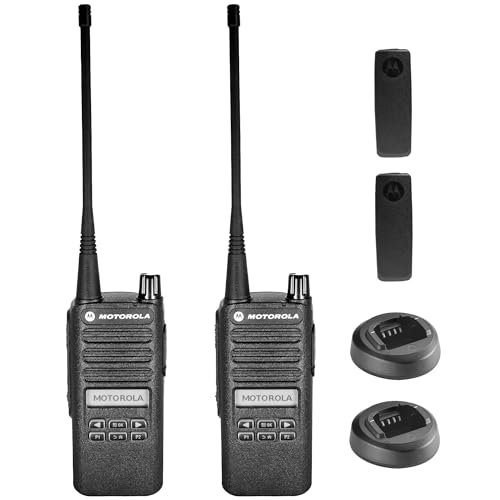 2 x Motorola CP100D Analog UHF Portable Two Way Radio with Display and Limited Keypad, 16 Channel, 4 Watt (403-480MHz) - 2 Pack Bundle (Renewed)