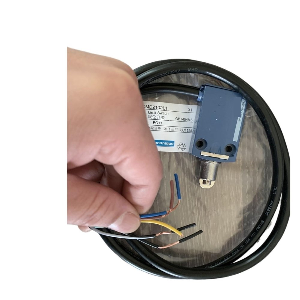 D3LX0Z1 Mold Switch Waterproof Limit Switch XCMD2102L1 Travel Switch ZCMD21 with Wire XCMD2102L2 XCMD2102L3 XCMD2102L5 ZC(XCMD2102L2)