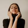 FEISEDY Y2K Retro Oval Blue Light Glasses for Women Fashion Small Face Eyewear Frame 90s Nerd Fake Cosplay Eyeglasses B0258 Black and Tea view 3