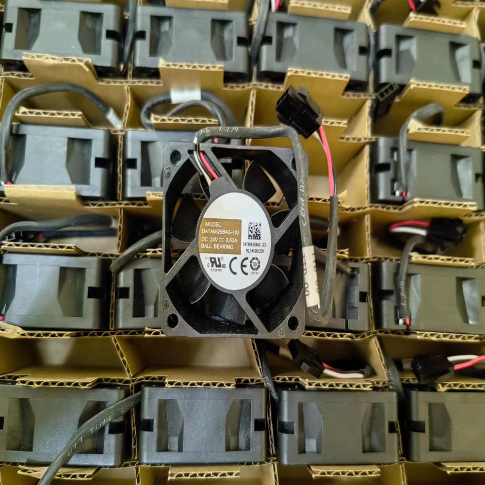 DATA0625B4G-103 6025 3-Wire DC24V 0.63A 15.12W 60x60x25mm 6cm Inverter Cooling Fan