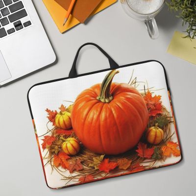 14in Laptop Sleeve Bag, Lightweight Waterproof Laptop Bag Shockproof Soft Carrying Case Fall Pumpkin Tablet Travel Cover with Handle for 13-14 Inch Notebook
