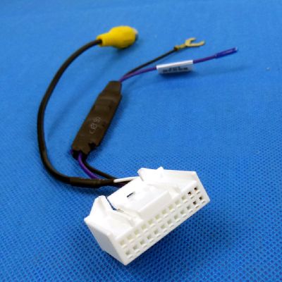 24Pin Fatory Car Stereo Radio Backup Reverse Rearview Camera RCA Video in Cable Converter Adapter Plug for Toyota Corolla Reiz RAV4 Highlander 2014