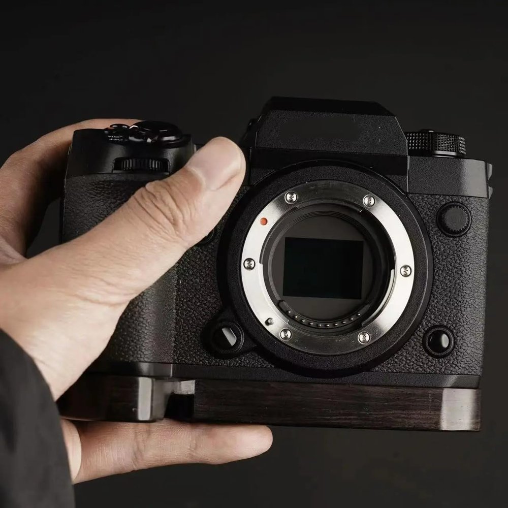 Camera cage Base Wood Hand Grip Holder, for Fujifilm XH2 XH2S Camera, Solid Wood Red Sandalwood Handle Base Ebony Rosewood Grip (Black)