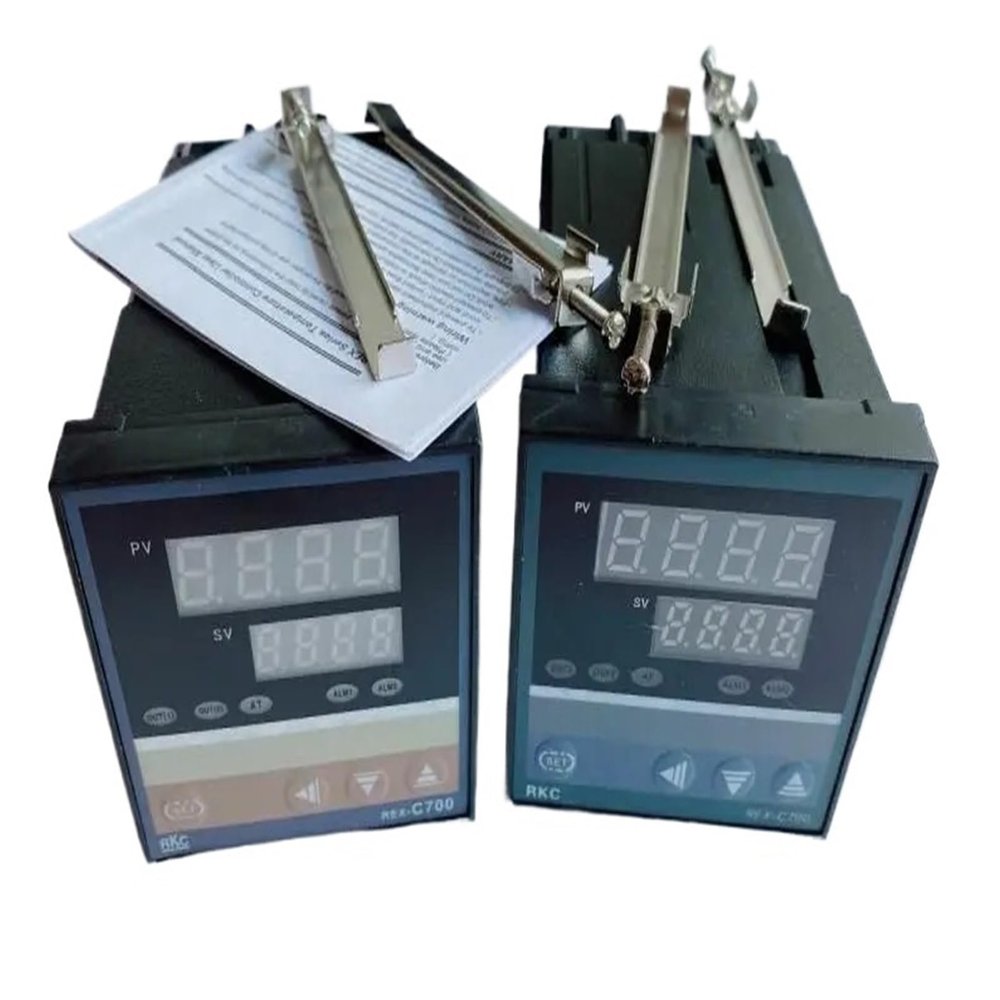 1pcs REX-C700 REX-C700FK02-V*an 72 * 72mm ZPFWDGBRH