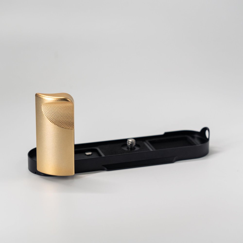 Metal Handle Hand Grip Replacement Bottom Cover Multifunctional for M10P M10R M10M Camera (Gold Plated Grip + Black)
