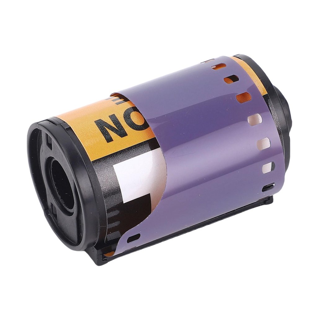 Camera Color Film, ISO320400 4.7x2.3cm Professional Wide Exposure 35mm HD Photography Color Print Plastic Negative Film for 135 Camera (8 Sheet)