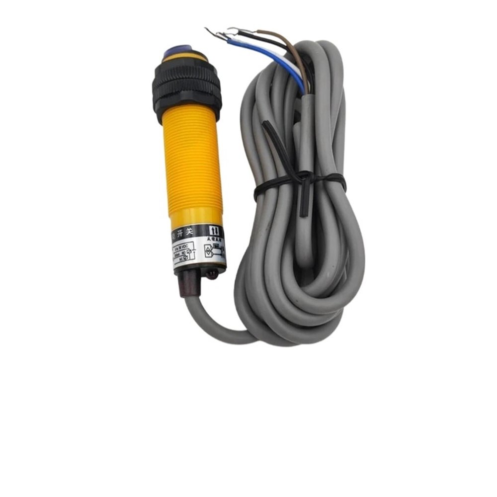 1pc Diffuse Sensor E3F-DS30C4/B2/P1/P2 Diameter18mm Distance10-30cm NPN PNP NO NC Reflection Transducer(E3F-DS30P2)