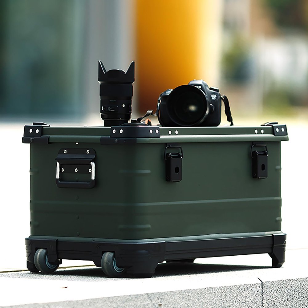 Aluminum Camera Trolley Case, 23 inches Green Rolling Storage Box Large Carrying Toolbox with Pockets/Inner Dividers for Light Stands, Tripods, Telescopes