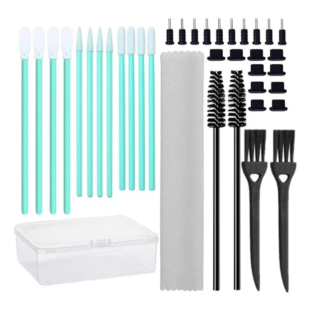 1 Set Phone Port Cleaning Kit USB C Plug Set and Headphone Jack Cleaner USB Charging Port Dust Port Covers