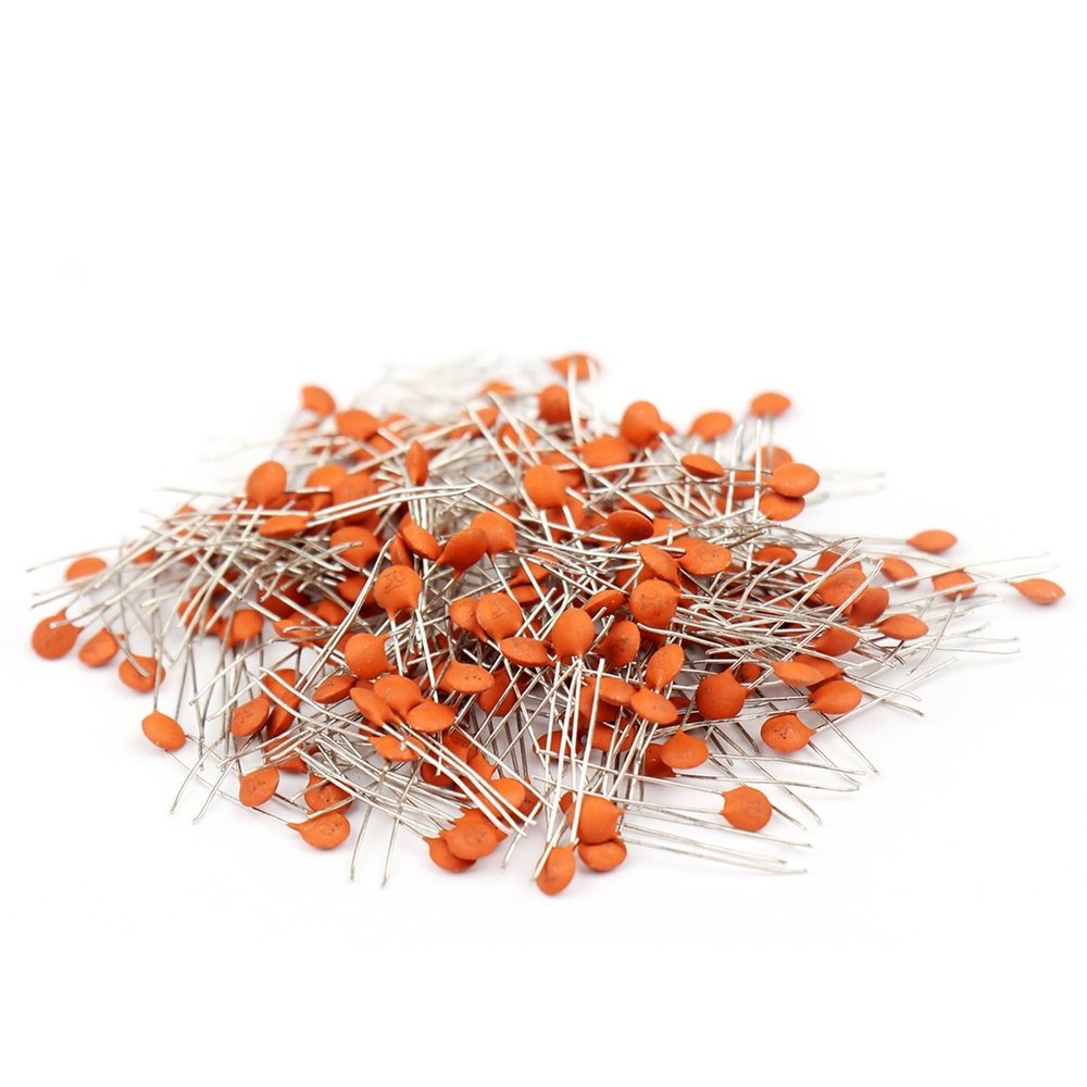 100Pcs Ceramic Capacitor 50V 1pF~100nF 2.2pF 4.7pF 5pF 6pF 8pF 9pF 10pF 50pF 100pF 820pF 1NF 2NF 6.8NF 10NF 20NF 68NF 100NF(7pF)