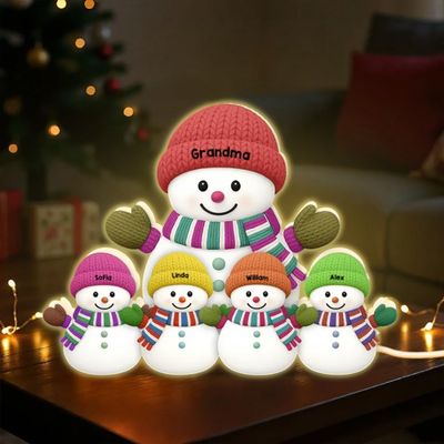 POPPOP Personalized Grandma Snowman Light Box, Custom Family Christmas Night Light, Christmas Birthday Gift for Grandma, Grandpa, Kids, 3D Effect Heartwarming 01