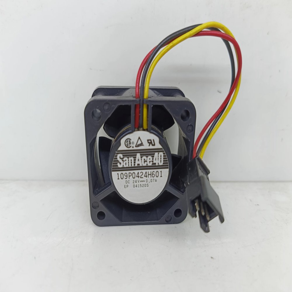 109P0424H601 4020 3-Wire DC24V 0.07A 1.68W 40x40x20mm 4ccm Inverter Cooling Fan