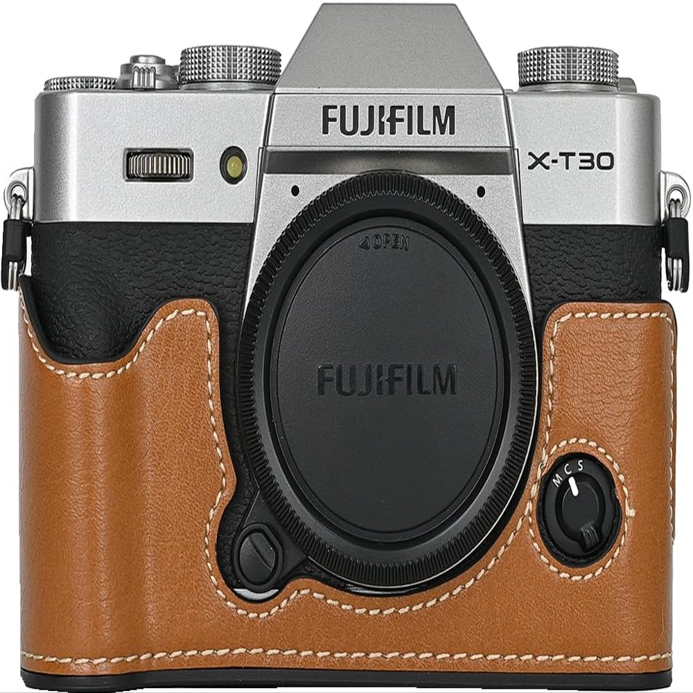 BMAOLLONGB X-T30 III/II Case, Handmade PU Leather Half Camera Case Bag Cover Bottom Opening Version for Fujifilm XT30 X-T30 III/II With Neck Strap Mini Box (Brown)