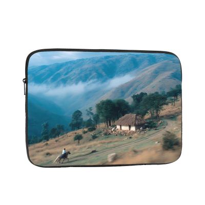 13 Inch Shockproof Laptop Bag, Full Width Grassland Road Print Handbag Suitable For Business And Daily Use