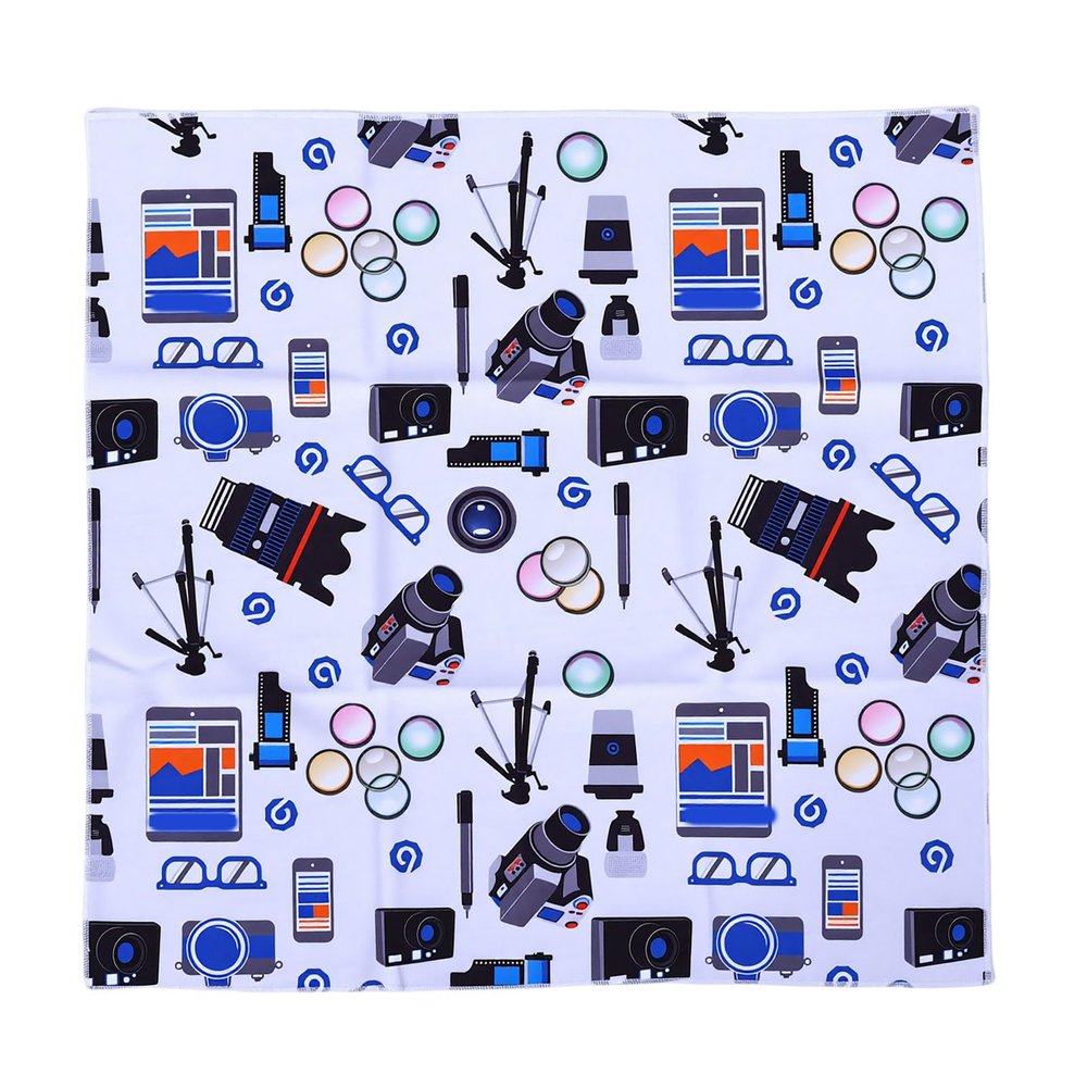 Yunseity Self Adhesive Protective Wrap, Water Proof Storage Pouch with Self Adhesive Wrapping Cloth for Camera Lens Makeup Cosmetic Travel (50 * 50cm)