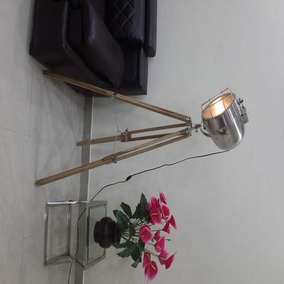 THOR INSTRUMENTS Designer Studio Industrial Nautical Wooden Spot Light Wooden Tripod Floor Lamp Decor Rustic Vintage Home Decor Gifts