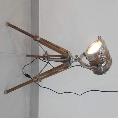 THOR INSTRUMENTS Retro Designer Wooden Spotlight Table Lamp with Tripod Stand Home Decor Rustic Vintage Home Decor Gifts