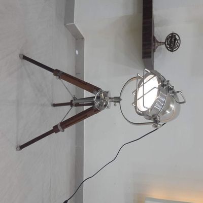 THOR INSTRUMENTS Industrial Nautical Studio Chrome Searchlight Tripod Studio Table Lamp Rustic Vintage Home Decor Gifts