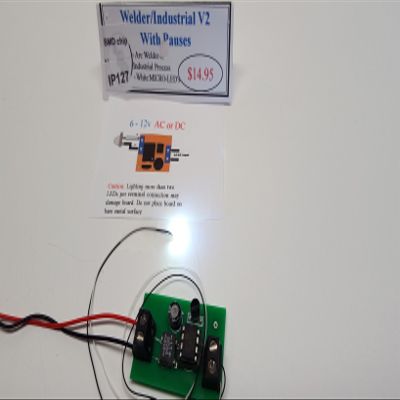 Iron Penguin IP127 Model Arc Welder with Pauses Using a SMD chip