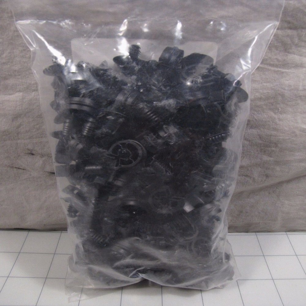 HellermannTyton 151-00927 Fir Tree C Clip, Bundle Dia .24"-.3", Panel .028"-.25", Mnt Hole Dia .26", PA66HIRHSUV, Black, 100/pkg