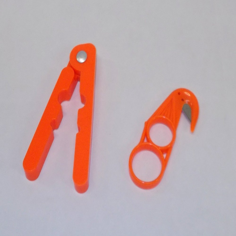 DakotaLine Plastic Tail Stripper & Plastic Zipper