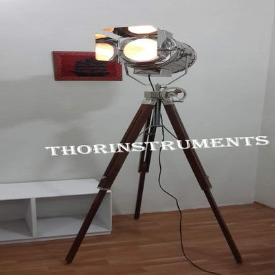 THOR INSTRUMENTS Industrial Style Vintage Movie SPOT Light Floor Standing Wood Tripod LAMP Rustic Vintage Home Decor Gifts